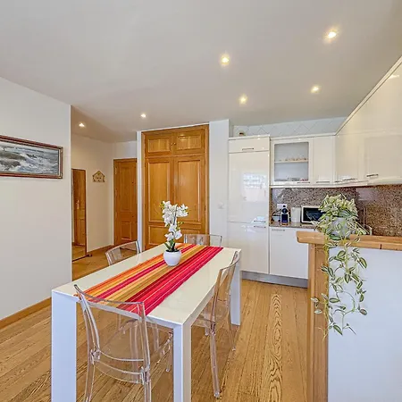 Zara - Wifi, Ac, 4 Pers Apartment