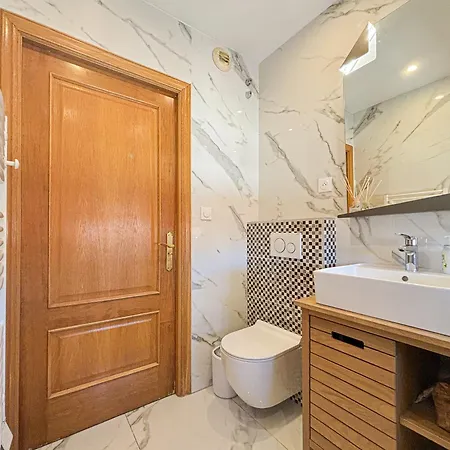 Zara - Wifi, Ac, 4 Pers Apartment
