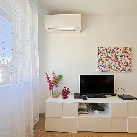 Zara - Wifi, Ac, 4 Pers * Nice